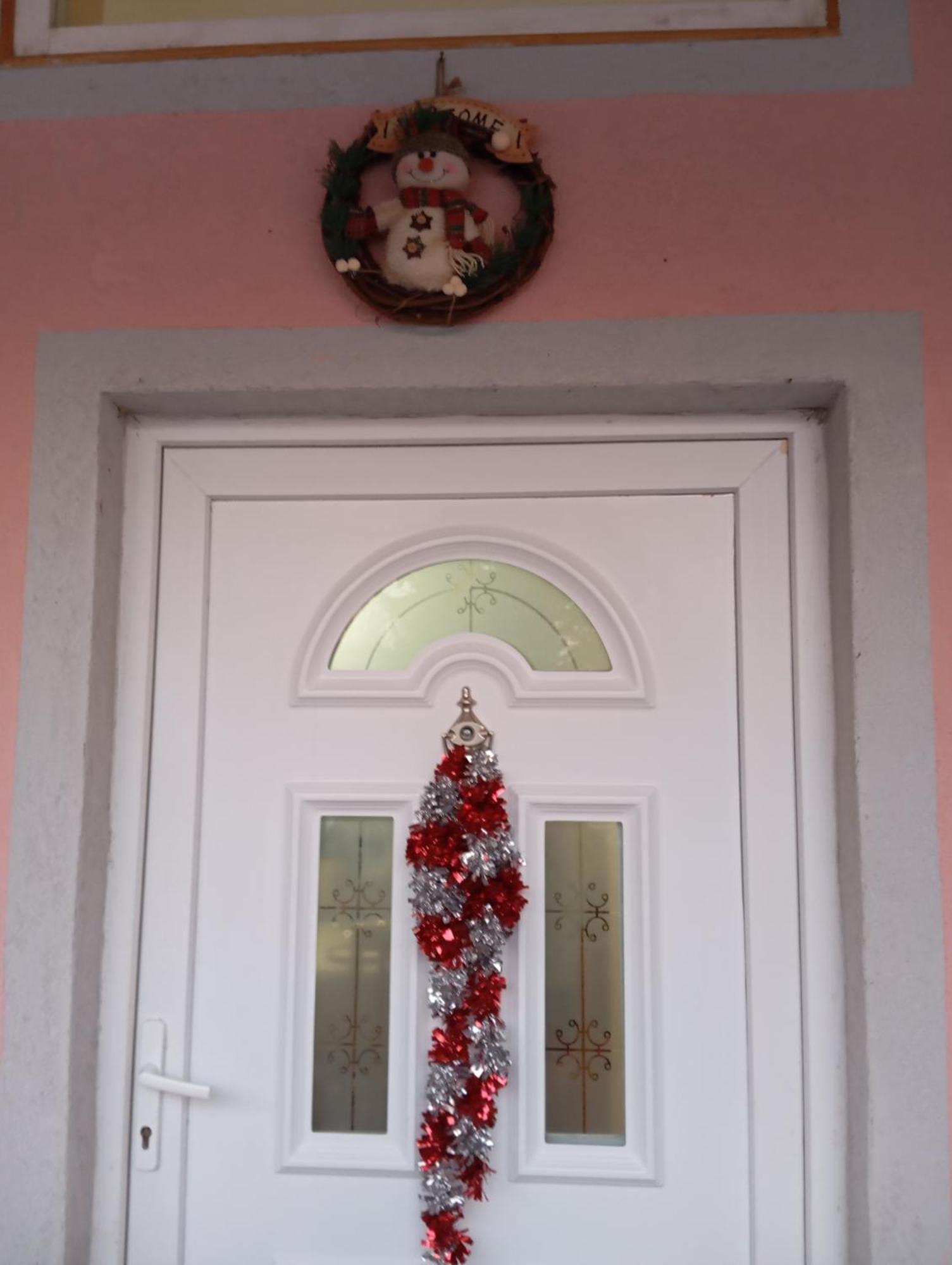 Milica Apartmani Vrdnik Exterior photo